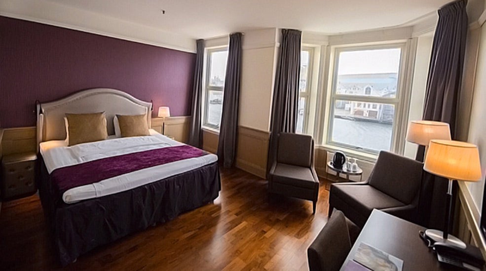 Extensive superior double hotel room at Amanda Hotel in Haugesund
