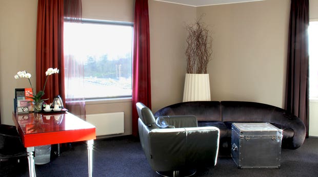 Hip junior hotel suite living room at Bergen Airport Hotel in Bergen