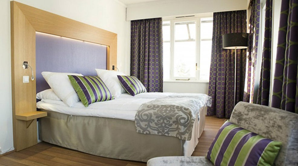 Spacious and well-designed superior double hotel room at Quality Grand Hotel Kongsberg