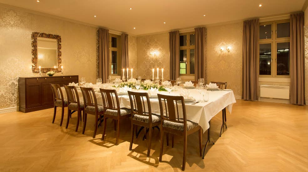 The luxurious and intimate Foynstuene restaurant at Quality Tonsberg Hotel