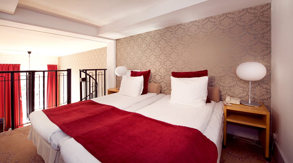 Superior twin room in with two levels at Bolinder Munktell Hotel in Eskilstuna