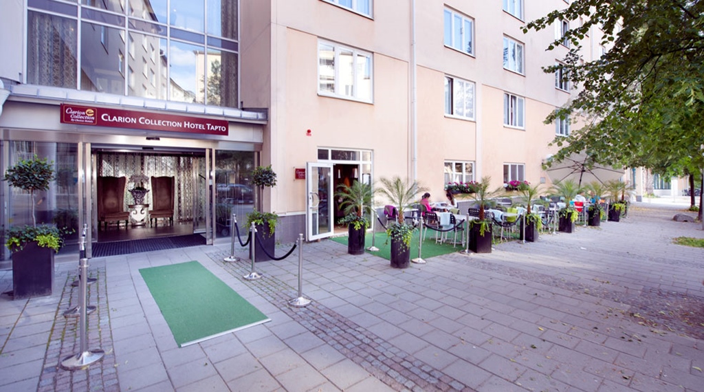 Facade and impressive entrance at Tapto Hotel Stockholm